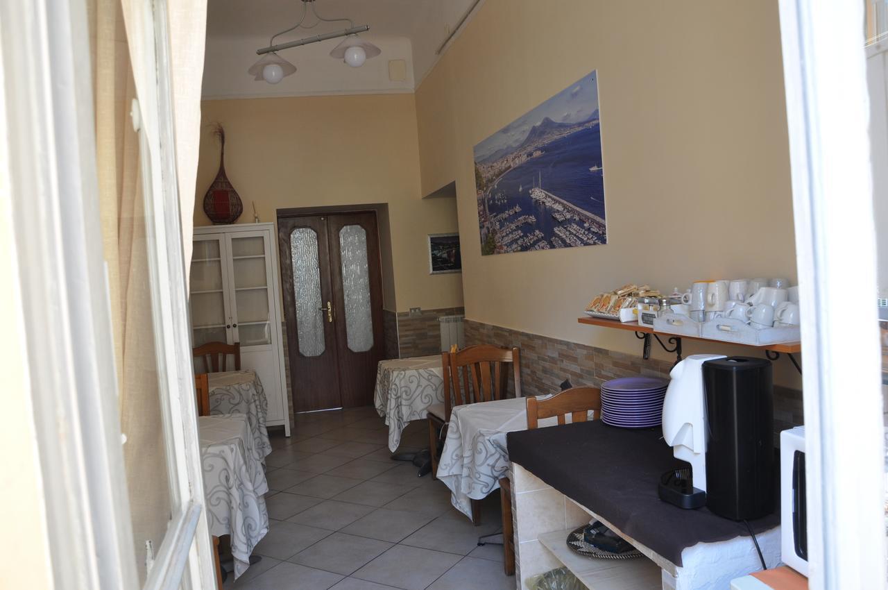 Benvenuto A Napoli Bed and Breakfast Buitenkant foto